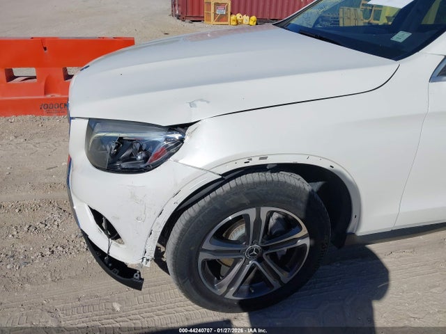 WDC0G4KB0KF544364 Mercedes-Benz Glc 300 4matic