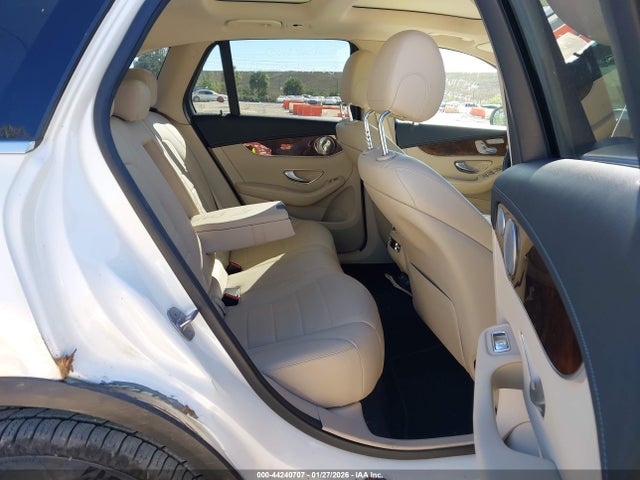 WDC0G4KB0KF544364 Mercedes-Benz Glc 300 4matic