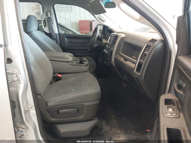 Продаж на аукціоні авто 2019 Ram 1500 Classic Tradesman  4x4 5'7 Box, vin: 1C6RR7KT9KS541379, номер лоту: 44240735