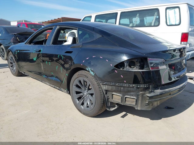2019 TESLA MODEL S 5YJSA1E26KF330283 Photo 2