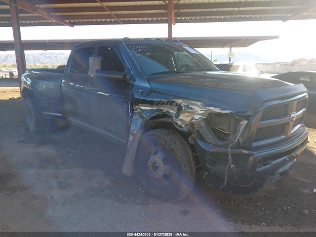 3C63RPGL8HG696732 RAM 3500 Tradesman 4x2 8&#039; Box