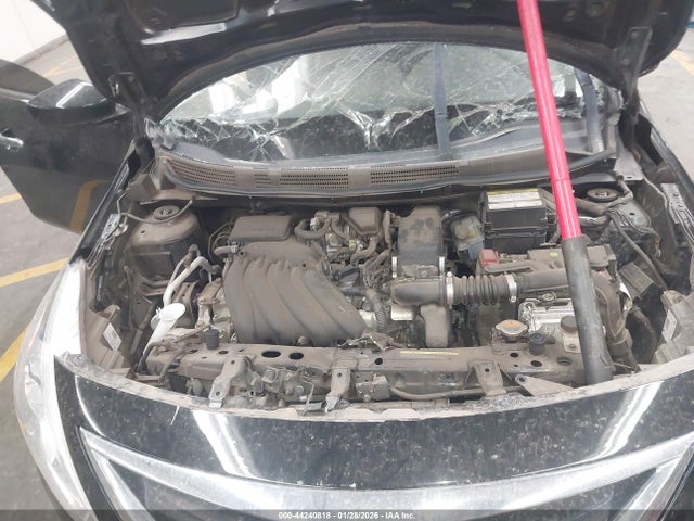 3N1CN7AP9JL884126 Nissan Versa 1.6 Sv