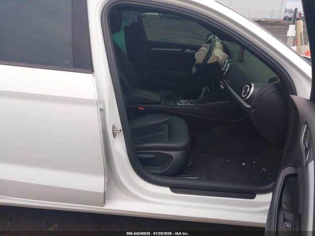 2016 AUDI A3 WAUA7GFF7G1113014 Photo 4