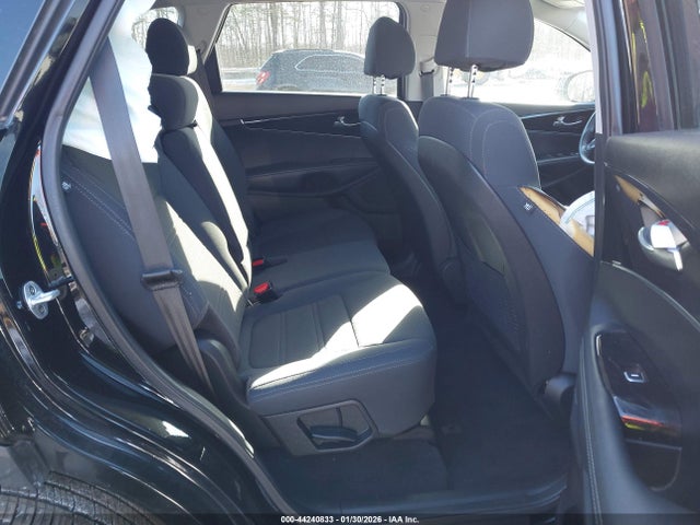 2018 KIA SORENTO 5XYPG4A36JG376904 Photo 7