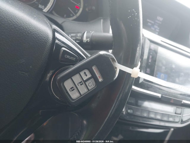 Aukcja sprzedaży 2017 Honda Accord Ex-l V6, vin: 1HGCR3F86HA016907, numer aukcji: 44240860