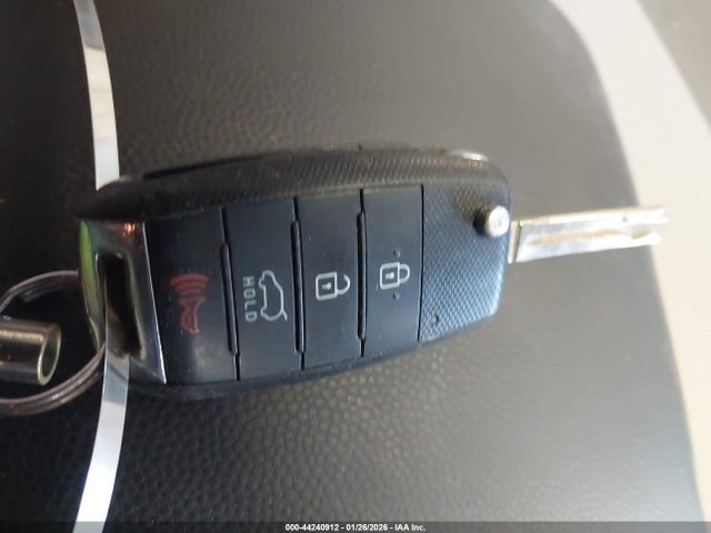 44240912 :رقم المزاد ، KNDJN2A2XE7743166 vin ، 2014 Kia Soul مزاد بيع