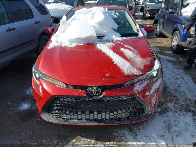 Продажа на аукционе авто 2021 Toyota Corolla Le, vin: 5YFEPMAE0MP180093, номер лота: 44240916