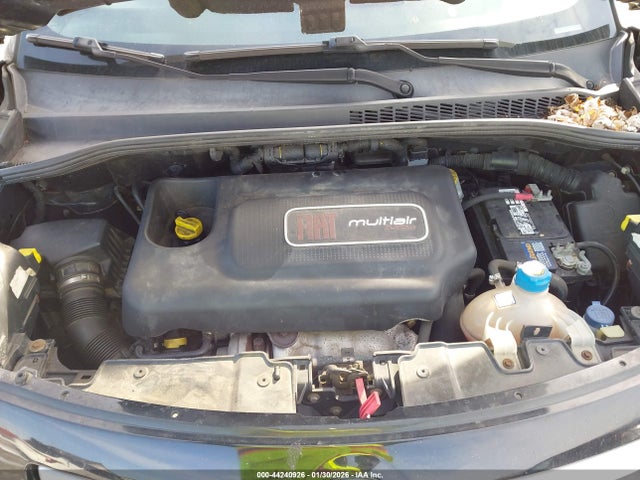 2014 FIAT 500L ZFBCFADH2EZ015509 Photo 9