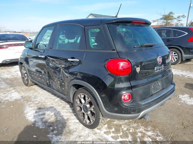 2014 FIAT 500L ZFBCFADH2EZ015509 Photo 2