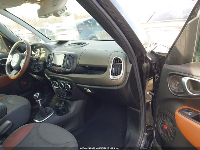 2014 FIAT 500L ZFBCFADH2EZ015509 Photo 4