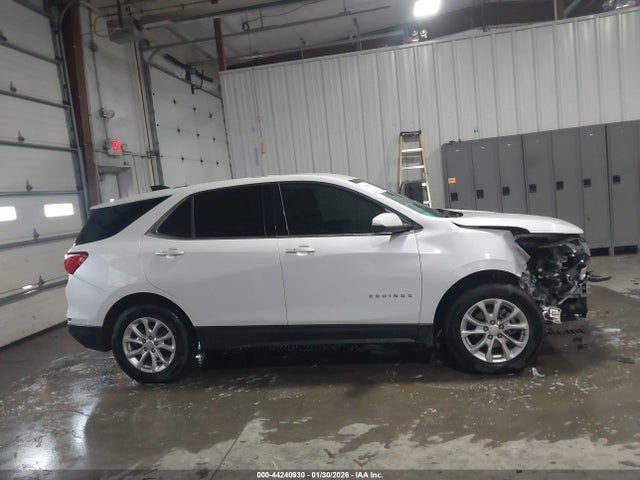 2018 Chevrolet Equinox Lt მანქანა იყიდება აუქციონზე, vin: 2GNAXJEV6J6136921, აუქციონის ნომერი: 44240930