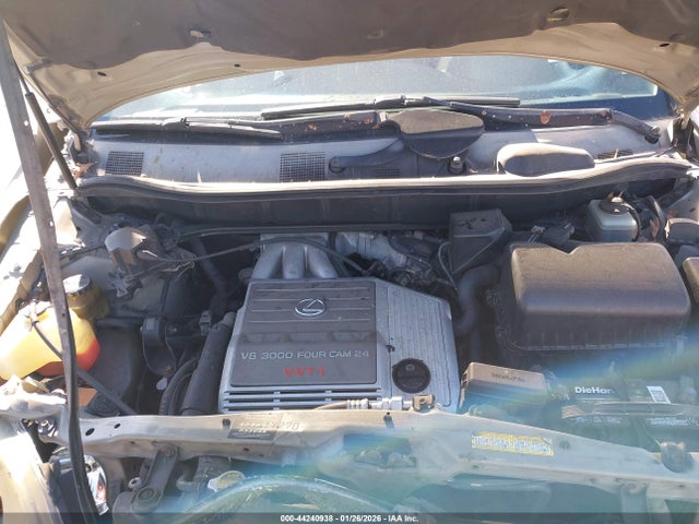 44240938 :رقم المزاد ، JT6GF10U9Y0073702 vin ، 2000 Lexus Rx 300 مزاد بيع