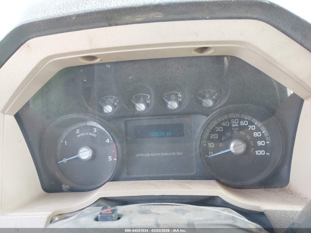 Продаж на аукціоні авто 2015 Ford F-350 Chassis Xlt, vin: 1FD8W3HTXFEB69127, номер лоту: 44241034