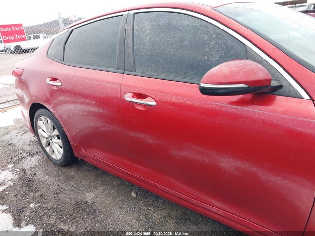 Продажа на аукционе авто 2018 Kia Optima S, vin: 5XXGT4L37JG205981, номер лота: 44241065