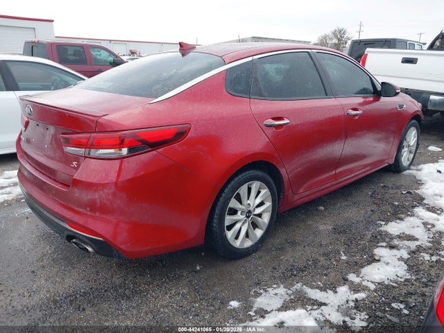 Продажа на аукционе авто 2018 Kia Optima S, vin: 5XXGT4L37JG205981, номер лота: 44241065