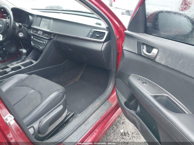 Продажа на аукционе авто 2018 Kia Optima S, vin: 5XXGT4L37JG205981, номер лота: 44241065