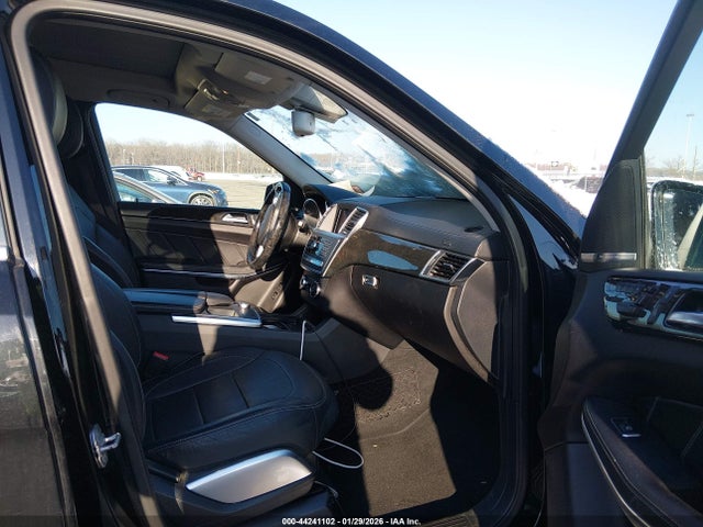 Продаж на аукціоні авто 2016 Mercedes-benz Gl 550 4matic, vin: 4JGDF7DE7GA703688, номер лоту: 44241102