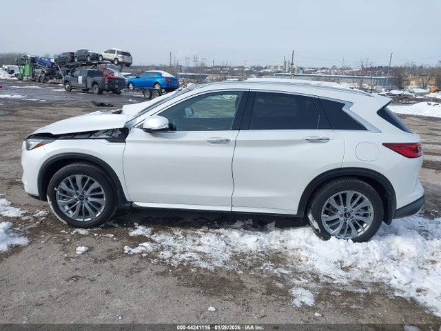 3PCAJ5BB8RF108569 Infiniti Qx50 Luxe Awd