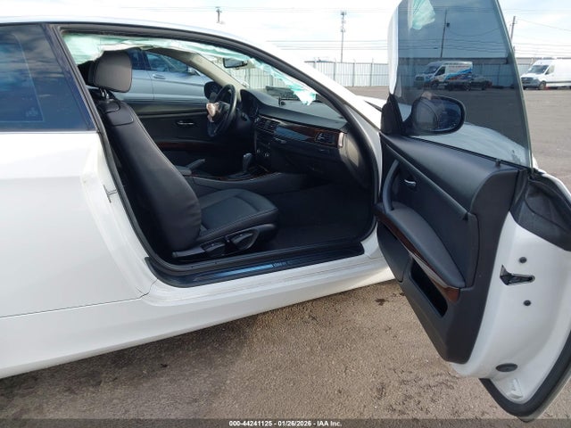 44241125 :رقم المزاد ، WBAKE5C50DJ107724 vin ، 2013 Bmw 328i مزاد بيع