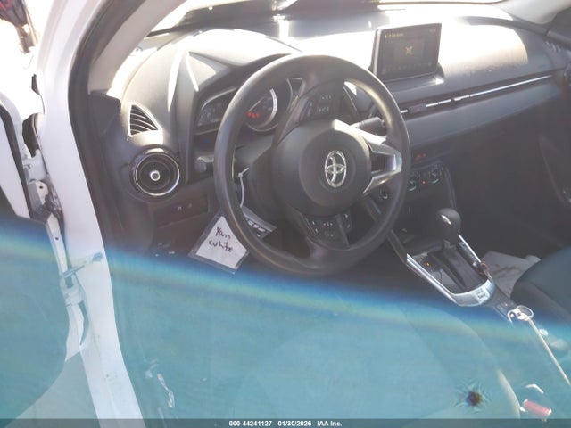3MYDLBYV0HY170057 Toyota YARIS IA