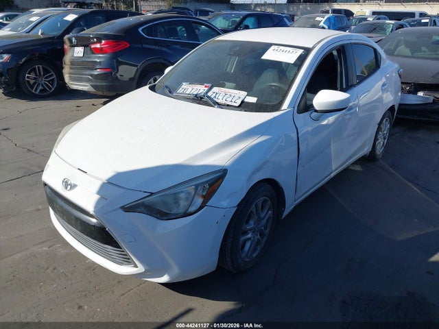 3MYDLBYV0HY170057 Toyota YARIS IA