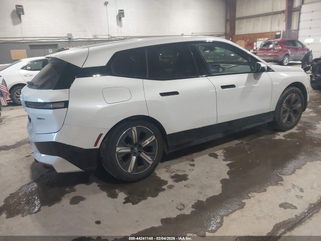 2025 BMW IX WB523CF00SCT27830 Photo 3
