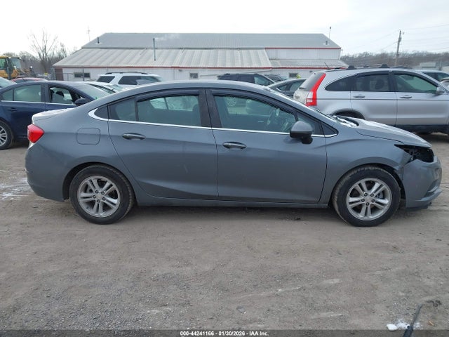 1G1BE5SMXJ7115472 Chevrolet Cruze Lt Auto