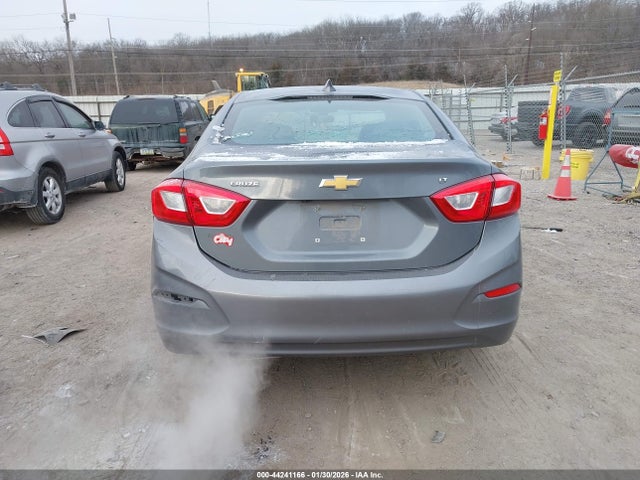 1G1BE5SMXJ7115472 Chevrolet Cruze Lt Auto