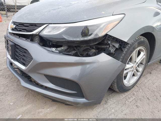 1G1BE5SMXJ7115472 Chevrolet Cruze Lt Auto