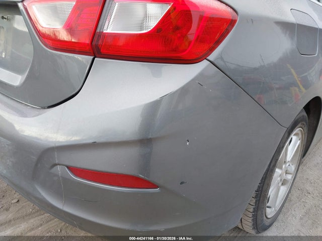 1G1BE5SMXJ7115472 Chevrolet Cruze Lt Auto