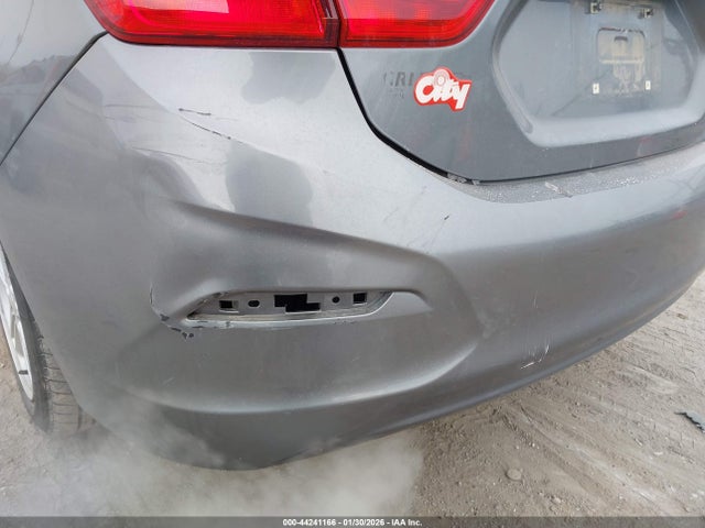 1G1BE5SMXJ7115472 Chevrolet Cruze Lt Auto