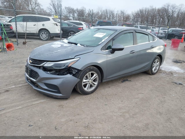 1G1BE5SMXJ7115472 Chevrolet Cruze Lt Auto