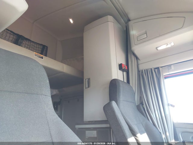 Aukcja sprzedaży 2019 Kenworth T680, vin: 1XKYDP9X4KJ239195, numer aukcji: 44241170