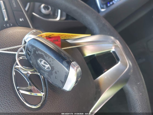 5NMS33AD1LH236289 Hyundai Santa Fe Sel