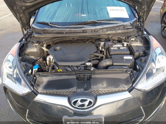 KMHTC6AD5HU324795 Hyundai Veloster Value Edition