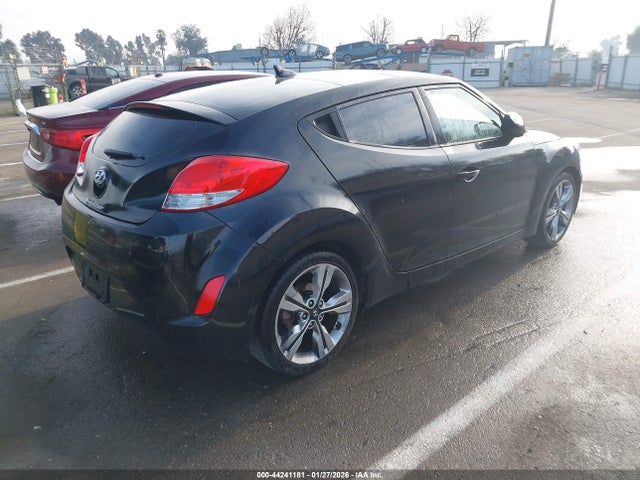 KMHTC6AD5HU324795 Hyundai Veloster Value Edition