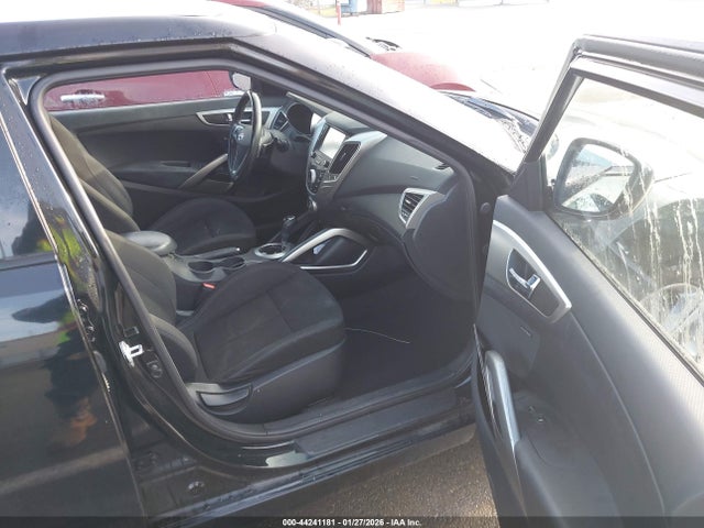 KMHTC6AD5HU324795 Hyundai Veloster Value Edition