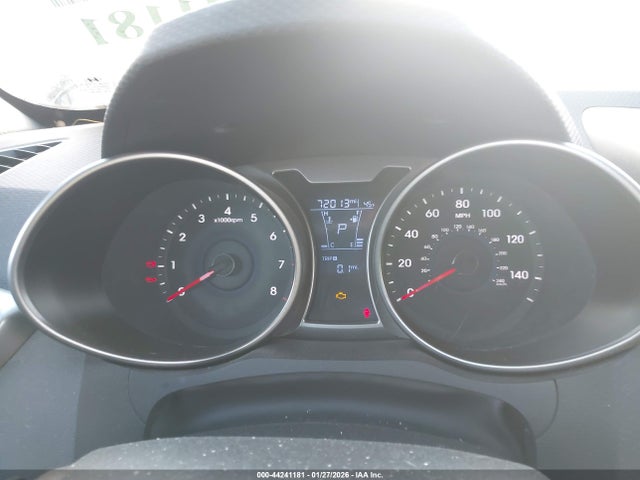 KMHTC6AD5HU324795 Hyundai Veloster Value Edition