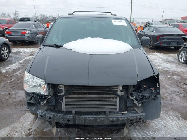 Auction sale of the 2017 Dodge Grand Caravan Sxt, vin: 2C4RDGCG6HR698077, lot number: 44241200