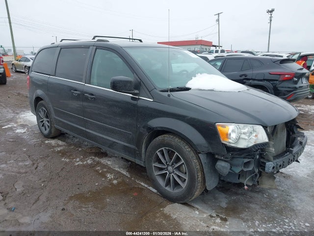 Auction sale of the 2017 Dodge Grand Caravan Sxt, vin: 2C4RDGCG6HR698077, lot number: 44241200