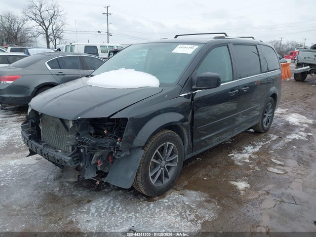 Auction sale of the 2017 Dodge Grand Caravan Sxt, vin: 2C4RDGCG6HR698077, lot number: 44241200