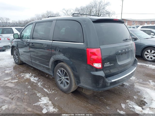 Auction sale of the 2017 Dodge Grand Caravan Sxt, vin: 2C4RDGCG6HR698077, lot number: 44241200