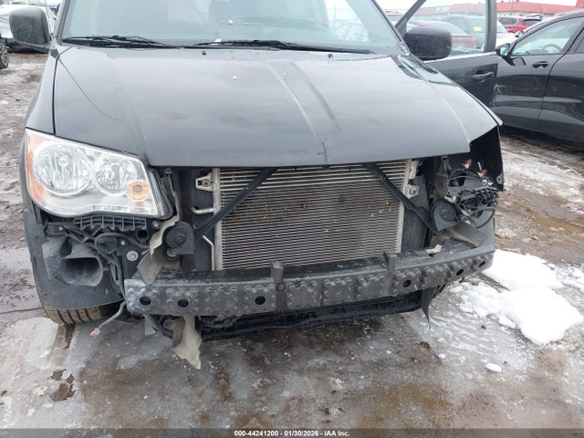 Auction sale of the 2017 Dodge Grand Caravan Sxt, vin: 2C4RDGCG6HR698077, lot number: 44241200