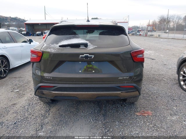 KL77LKE28RC021411 Chevrolet Trax Fwd Activ