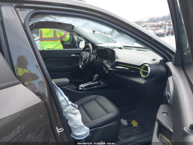 KL77LKE28RC021411 Chevrolet Trax Fwd Activ