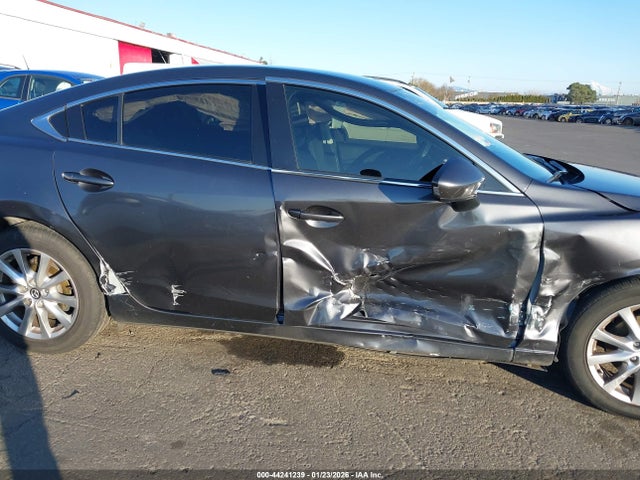 JM1GJ1U58F1180256 Mazda Mazda6 I Sport