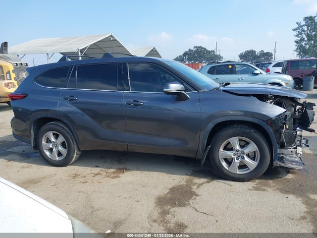 5TDCZRAH2MS083137 Toyota Highlander L