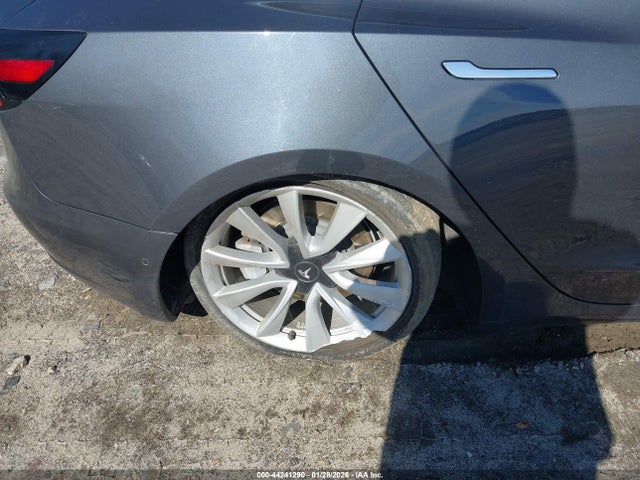 Продаж на аукціоні авто 2018 Tesla Model 3 Long Range/performance, vin: 5YJ3E1EBXJF064077, номер лоту: 44241290