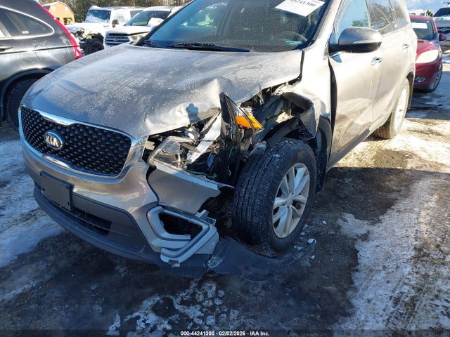 5XYPGDA32HG247522 KIA Sorento 2.4l Lx