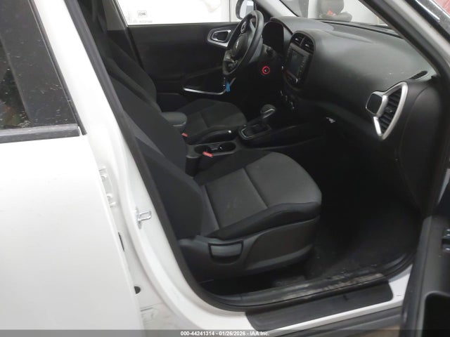 KNDJ23AU9L7702251 KIA SOUL LX